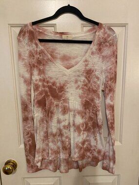 Antropologie T.La Tie Dyed Vneck, Long Sleeve Tee_Size Med